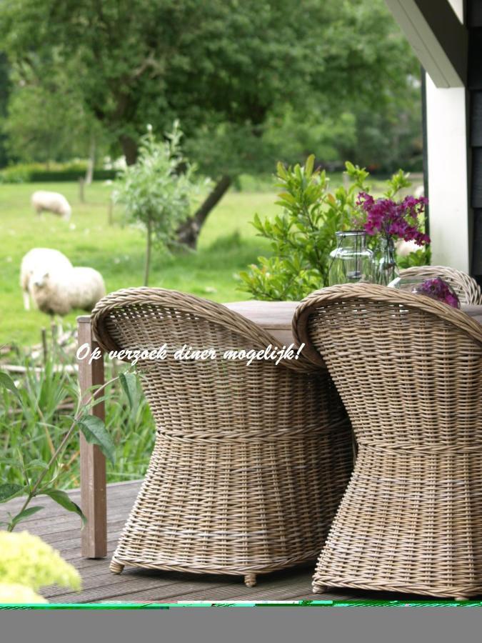 Bed & Breakfast De Schuur Inn Numansdorp Exteriör bild